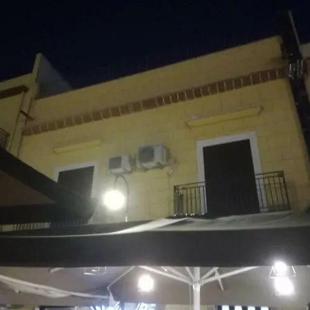 Dimora In Piazza 88 * Balestrate